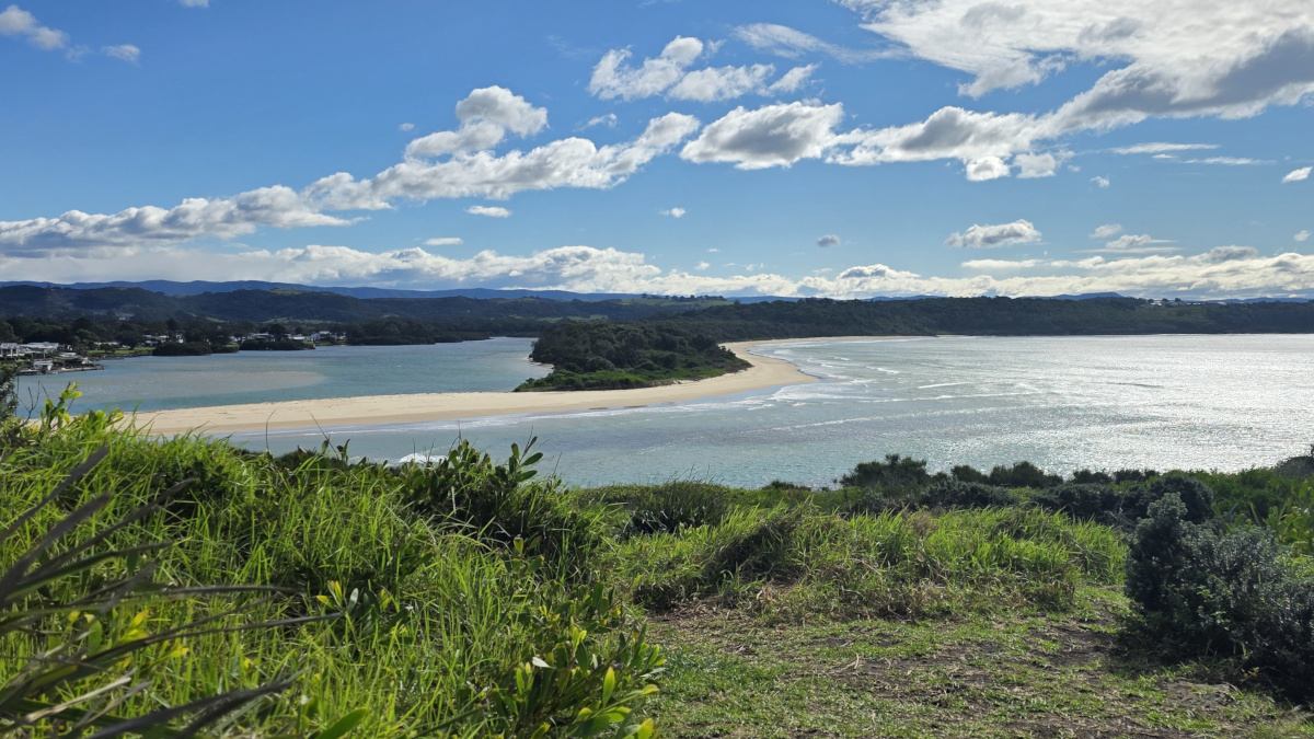 View over the Minnamurra River entrance on the Kiama to Shellharbour ebike ride