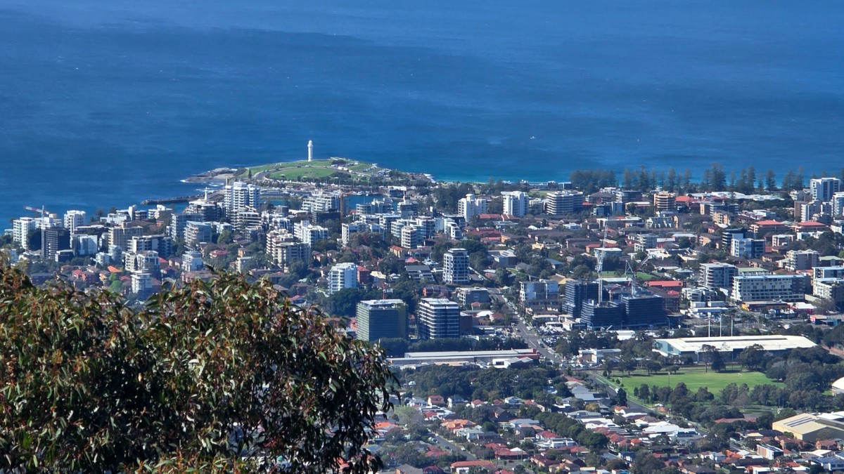 View over Wollongong city and coastline from the Illawarra Escarpment